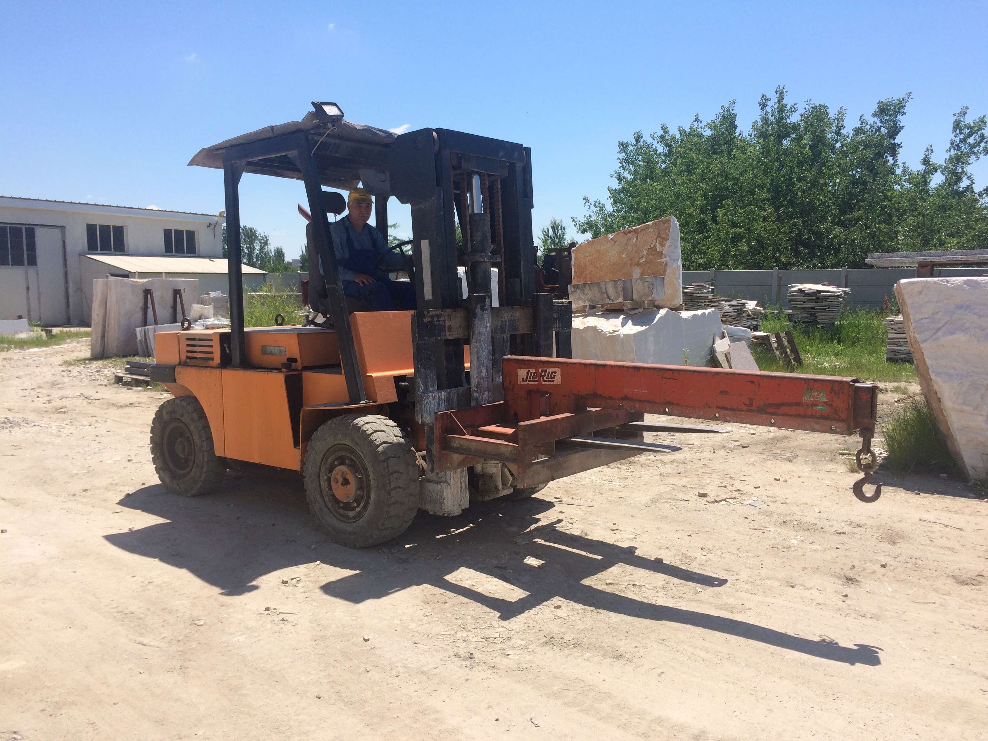 Diesel Forklift Almocar 6.5 Tones ( DEP07 ) - Image 3