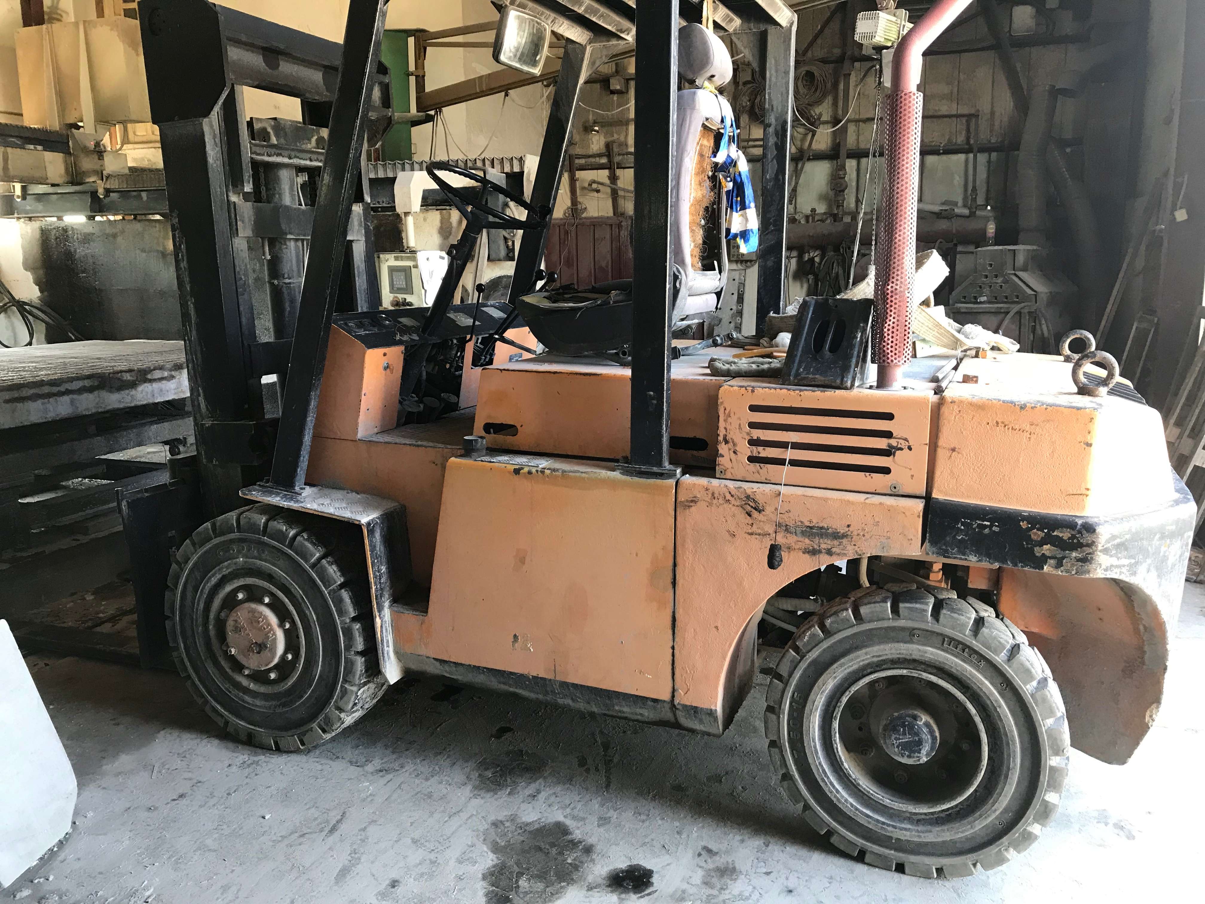 Diesel Forklift Almocar 6.5 Tones ( DEP07 )